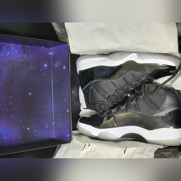 New Jordan Retro 11 Space Jam Size 12 Men - Picture 2 of 10